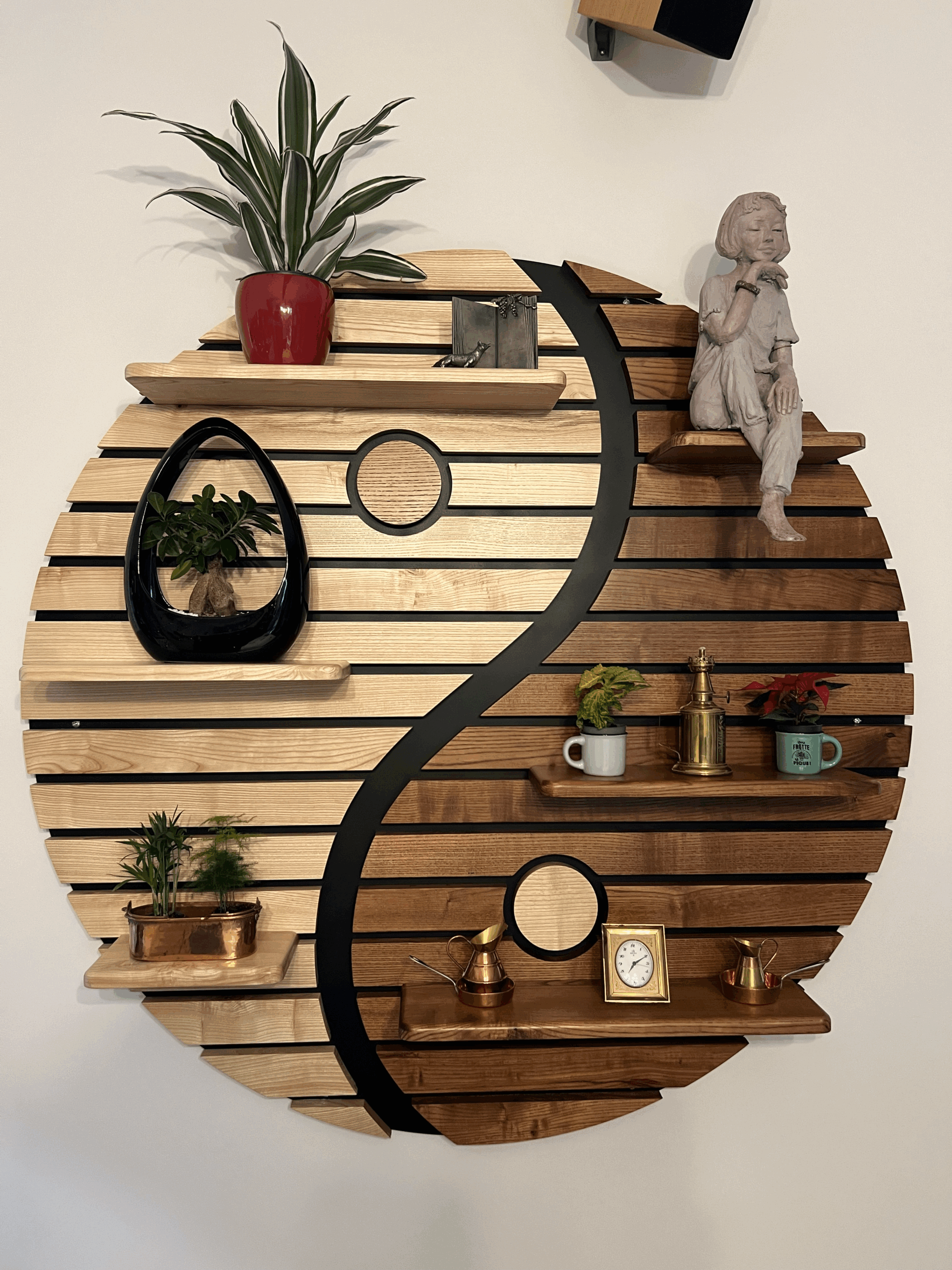 Planche décoration salon mural Ébénisterie sur mesure à Saint-Maur-des-Fossés